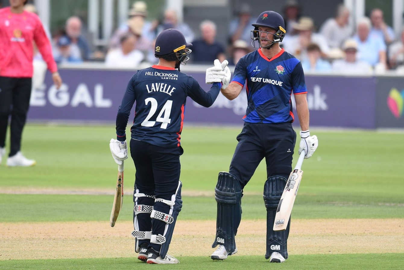 Dane Vilas scythes through Sussex as Lancashire storms into final